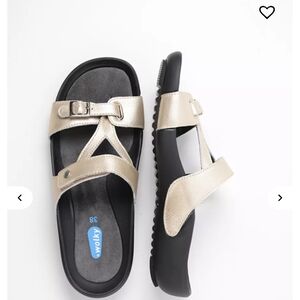 Wolky Metallic Adjustable Sandal, Flip-flop, Women's Size Euro 38 , US‎ 7.5